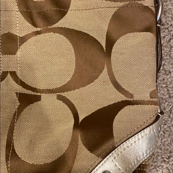 Coach Signature shoulder Handbag Brown Silver - Picture 16 of 16